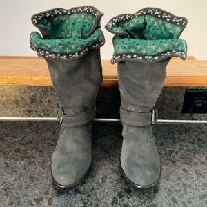 Suede Splendid Boots, Green with Adjustable Shaft/Cuff, Size 11